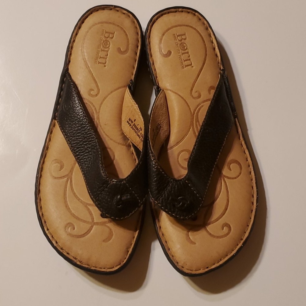 Born leather black sandals